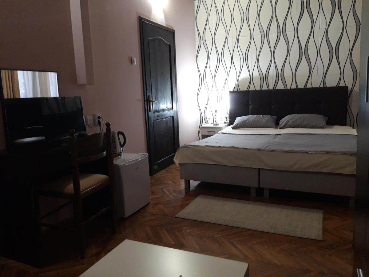 Vila Silia Skopje Extérieur photo