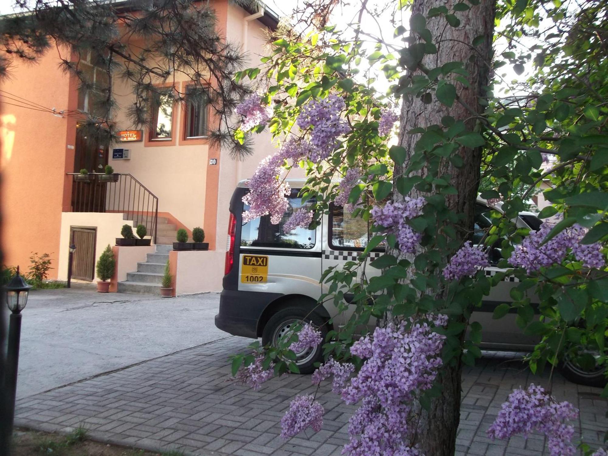 Vila Silia Skopje Extérieur photo