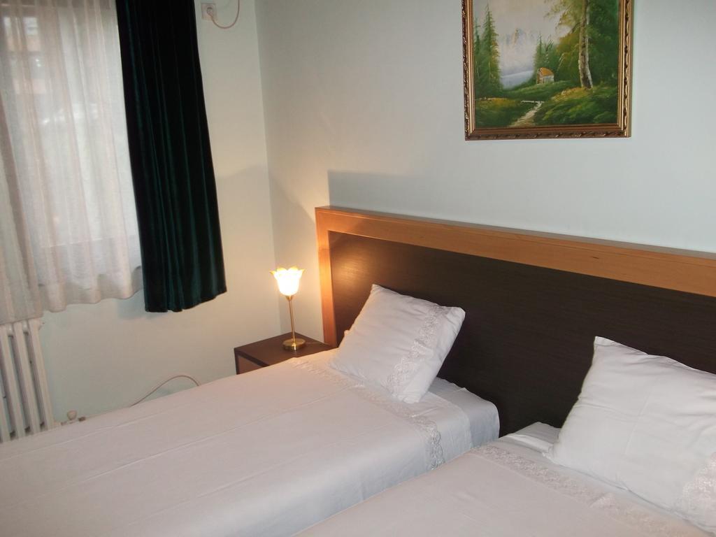 Vila Silia Skopje Extérieur photo